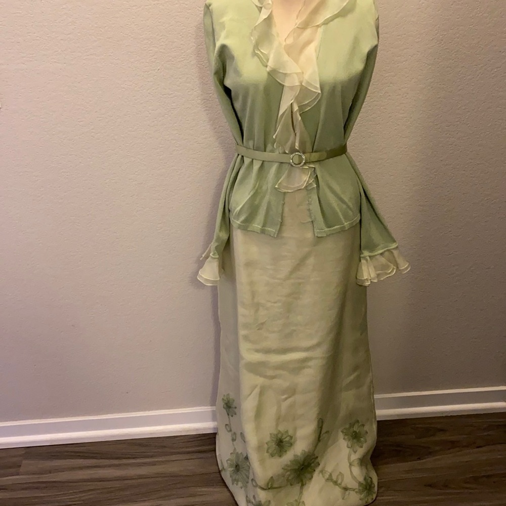 COPY - Women’s Skirt set